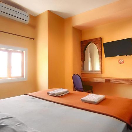 Hotel Syariah Larismanis Semarang Kültér fotó